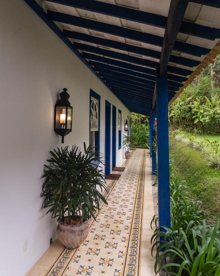 Отель Fazenda Santa Vitoria Келуш Экстерьер фото